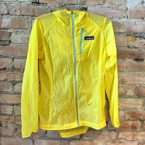 Patagonia Women's Yellow Hooded Lightweight Utility Jacket